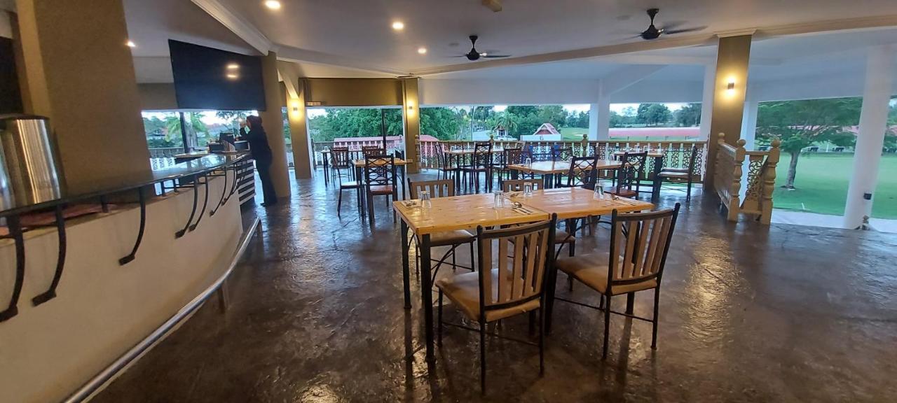 Kuala Terengganu Golf Resort By Ancasa Hotels & Resorts Exterior photo